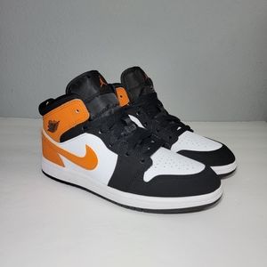 Air Jordan 1 Mid Shattered Backboard
